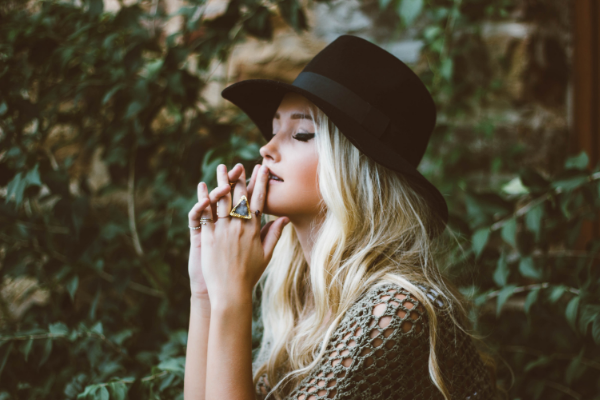 girl with triangular ring on